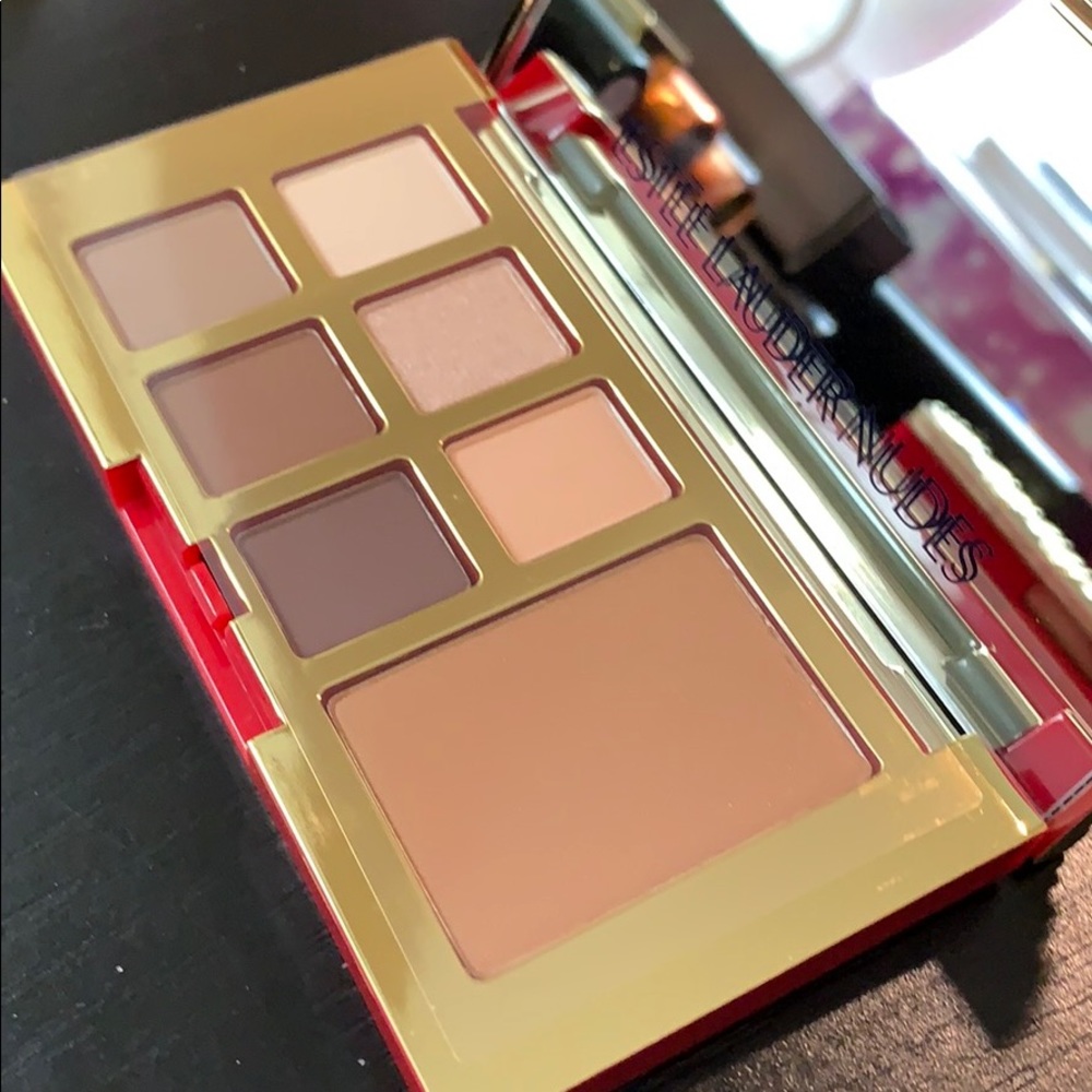 Estée Lauder pallet in Nudes